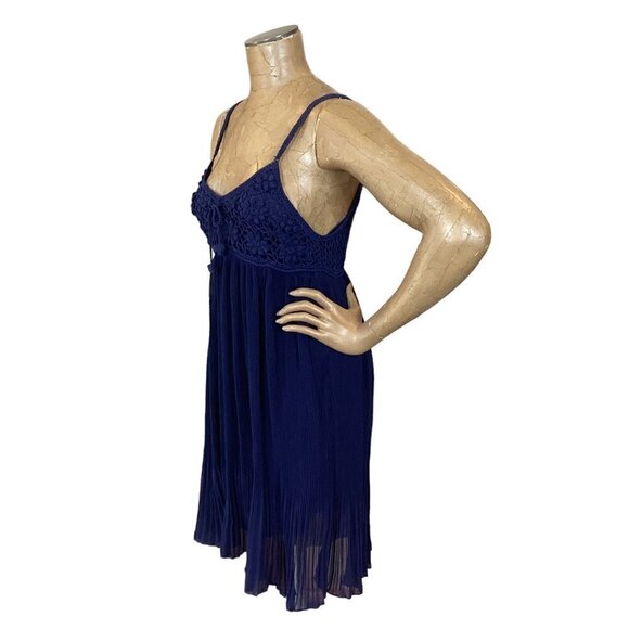 Ya Los Angeles Silk Blend Sleeveless Dress Crochet Top Pleat Skirt M Blue 254F - Picture 5 of 8